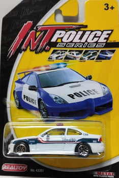 Полицейская машина RealToy 1:64 Седан бело-синий(43351-42)