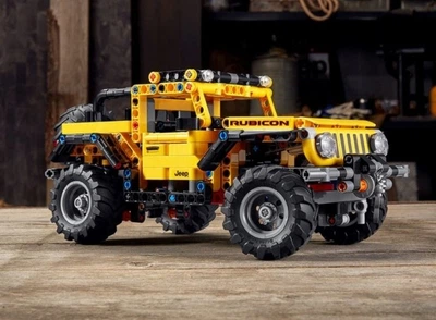 Конструктор Джип Lego Technic Jeep Wrangler 665 деталей (42122)