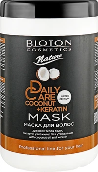 Маска для волосся з кератином та кокосовим маслом - Bioton Cosmetics Nature Professional Daily Care Mask 1000ml.