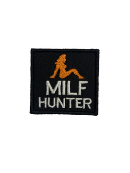 Шеврон на липучке Milf hunter квадрат 5.5см х 5.5см (12028)
