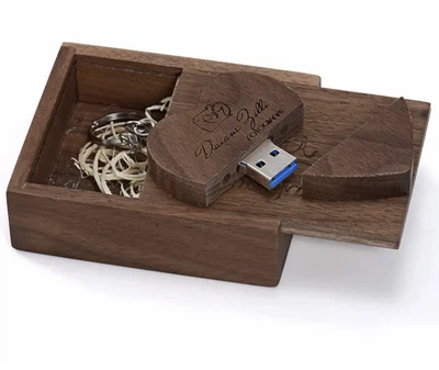 USB Карта памяти MicroDrive Сердечко для свадебных фото и видео в коробочке 64Gb Темное дерево