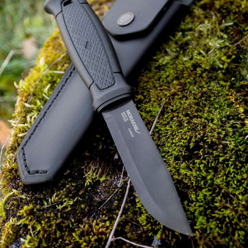 Туристичний ніж Morakniv Garberg Carbon для полювання та риболовлі Black