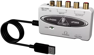 Аудиоинтерфейс Behringer UFO202
