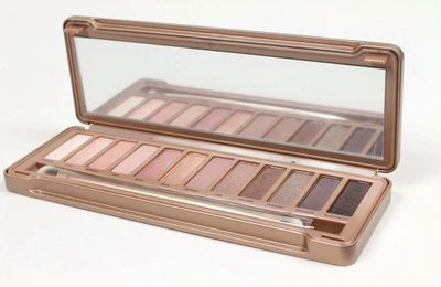 Палетка теней Urban Decay Naked 3 Eyeshadow Palette (12 оттенков) Naked3 (с повреждениями внутри)