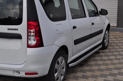 Боковые пороги Fullmond из алюминия для Lada Largus (комплект из 2 шт.)