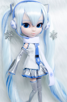 Кукла Пуллип Мику снежная Pullip Vocaloid Hatsune Snow Miku P-037