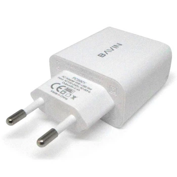 Сетевое зарядное устройство Bavin PC-590Y поставляется с USB-micro USB кабелем.
