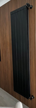 Радиатор Global Oscar 1800 RAL 9005M (1 секция)