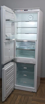 Холодильник Miele KFN 37682 iD Б\В