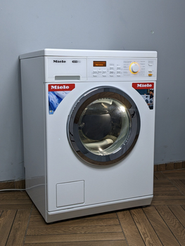 Пральна машина з сушкою Miele WT 2796 Б\В
