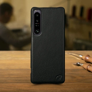 Кожаная накладка Stenk Cover для Sony Xperia 1 IV Чёрная (73706)
