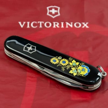 Нож Victorinox Spartan Ukraine Black "Квіти" (1.3603.3_T1050u)