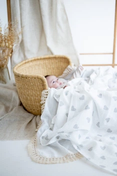 Пеленка муслиновая хлопчатобумажная Kiddie Widdie Серые сердечки 110х110 см