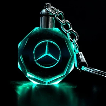 Светящийся брелок Mercedes Keychain автоматическое свечение разными цветами