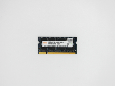 Оперативная память Hynix SODIMM 2Gb DDR2-800MHz PC2-6400 CL5 (HMP125S6EFR8C-S6 AB) Refurbished