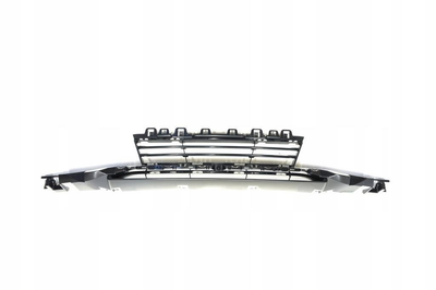 Решітка бампера переднього нижня BMW f30 51117386152