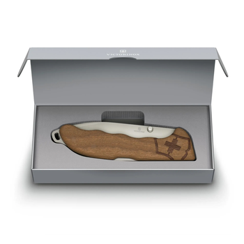 Нож Victorinox Evoke Wood 0.9415.D630