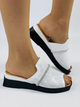 Женские шлепанцы Evromoda 40 Белые 3046