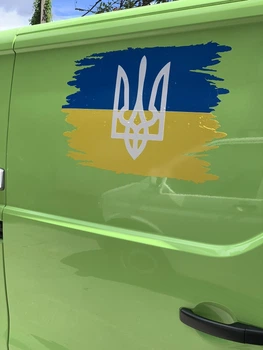 Наклейка на машину "Прапор України + герб" 65х40 см