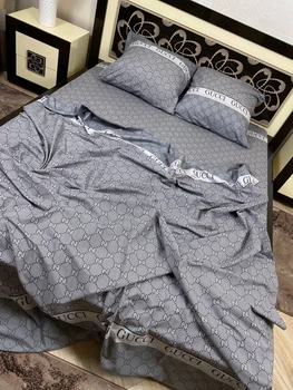 Постельное белье хлопковое Gucci Полуторное 150 x 220 Бязь Серое 50 х 70
