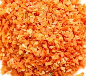 Морква сушена кубики 3*3 100г