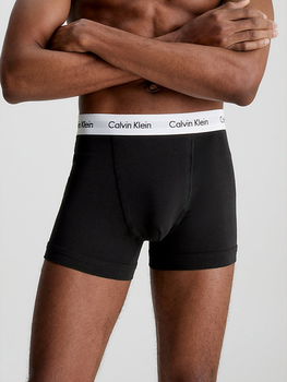 Набір трусів шорти Calvin Klein Underwear 3P Trunk 0000U2662G-001 L 3 шт Чорний (5051145283358)