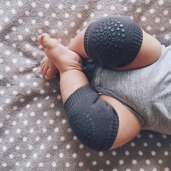 Детский наколенник для ползания малышей Children Knee с протектором мальчика Черный