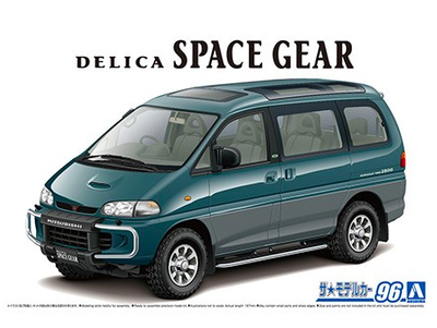 Сборная модель 1/24 автомобиль Mitsubishi PE8W Delica Space Gear '96 Aoshima 06140