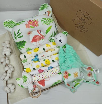 Набор для новорожденного: 6 пеленок, подушка и комфортер a.l.babybox Фламинго Цветной