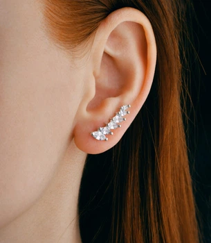 Срібні сережки-клаймбери з білими фіанітами (АРТ. №624) Dadiverin Jewelry