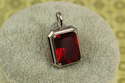 Кулон Xuping Jewelry красный прямоугольник 2.3 см серебристый