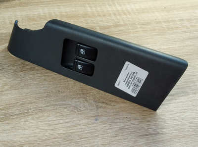 Блок кнопок стеклоподъемника GENERAL MOTORS 96652187 CHEVROLET AVEO T-250