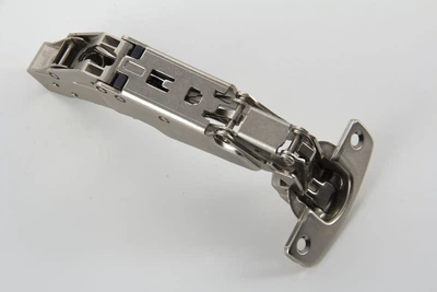 Петля Hettich Sensys 8657i полунакладная с доводчиком, угол открывания 165 градусов никель (9099550)