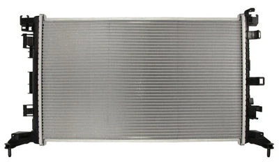 Радиатор охлаждения двигателя NISSENS 637602 Renault Latitude, Laguna 214100001R, 214100003R