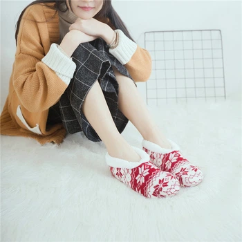 Теплі тапочки-шкарпетки зі стоперами новорічні Honey Fashion Accessories 36-39 р червоний (1-5/6)