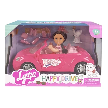 Игровой набор "Кукла Лия в автомобиле" (4610), брюнетка