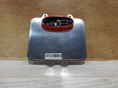 Блок модуль розжига ксенона аналог 5DV009610-00 Шкода (Skoda) Октавия A5 2008-2013