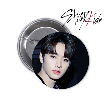 Значок Stray Kids SKZ #11