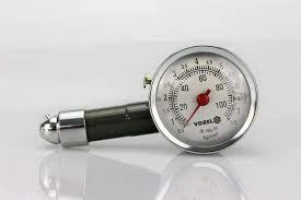 Манометр для шин, 0.5-7.5 бар VOREL (82610)