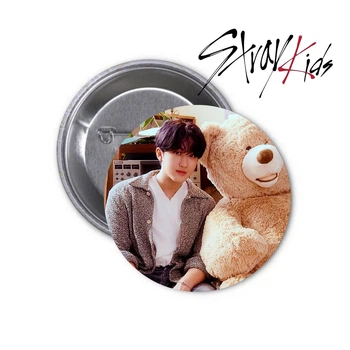 Значок Stray Kids SKZ #23