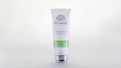 Крем скраб для обличчя натуральний з огірком та волоським горіхом Mitvana Natural Scrub Cream 100 мл