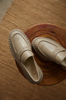 Лофери Estro 09-2748020-105 40 сірий (ER00111755)