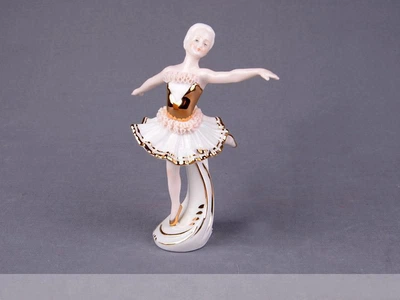 Статуэтка фарфоровая Lefard Балерина 18 см 101-539