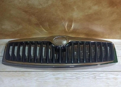 Решетка радиатора хром аналог 1ZD853651C, 1Z0853651C Шкода (Skoda) Октавия А5 Скаут