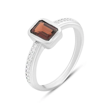 Серебряное кольцо с натуральным гранатом 1.477ct, вес изделия 2,64 гр (2152040)