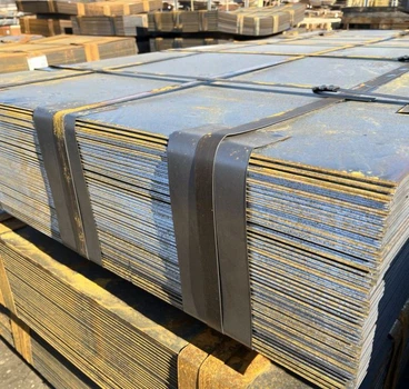 Лист 3.5 х 1500 х 3000 г/к, ст3пс/S235JR 1 кв.м. (12-2304)