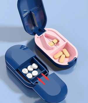 Резак делитель для таблеток с отделом для хранения синий