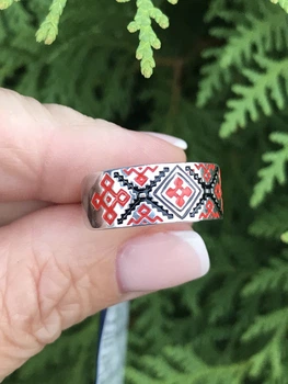 Кольцо серебряное с эмалью Вышиванка красное 931, 17 размер