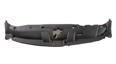 Накладка радиатора верхняя AVTM Honda Civic 06-11 8 SD пластмассовая верхний дефлектор Хонда Цивик АМ0052304