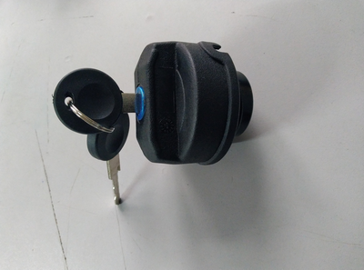 Кришка бензобака WISCO 1130011 VOLKSWAGEN GOLF PASSAT з ключем